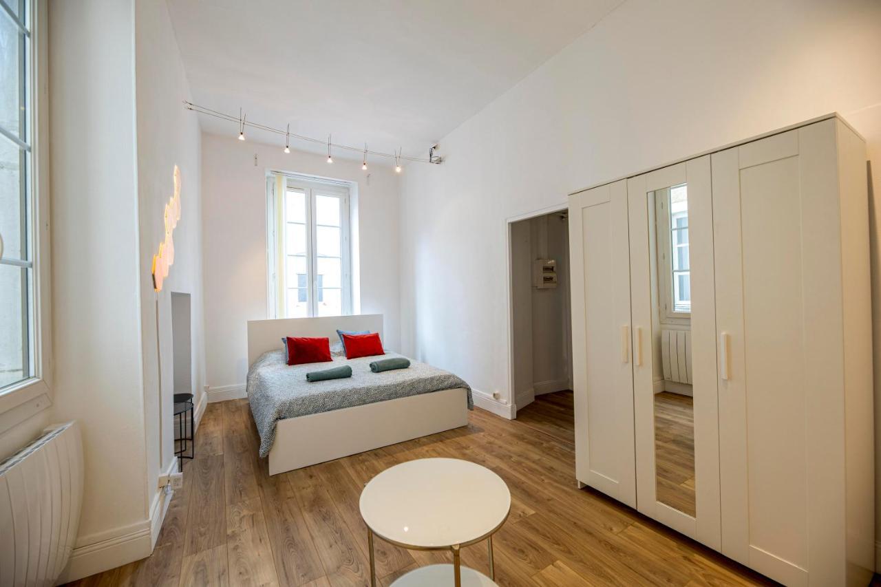 Coeur De Ville, Magnifique Appartement + Parking Pau Exterior foto